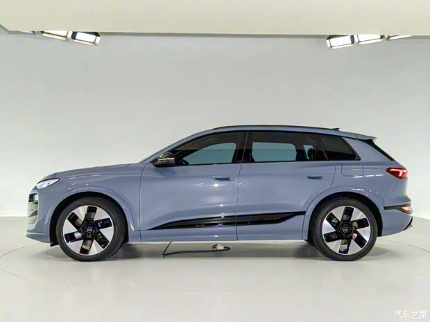 一汽奥迪 奥迪Q6L e-tron 2024款 基本型 一汽奥迪 奥迪Q6L e-tron 2024款 基本型