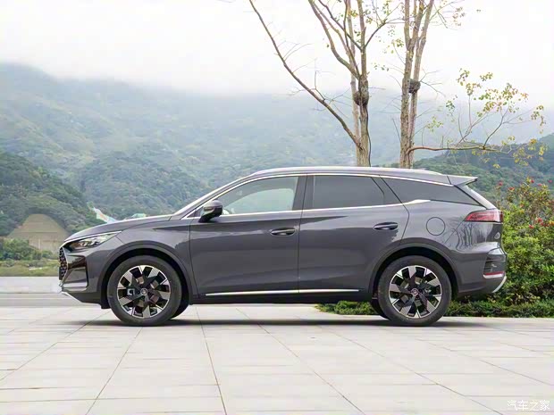 比亚迪 唐新能源 2024款 DM-i 荣耀版 112KM 旗舰型 比亚迪 唐新能源 2024款 DM-i 荣耀版 112KM 旗舰型