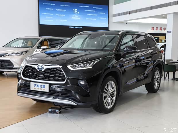 广汽丰田 汉兰达 2024款 2.5L智能电混双擎四驱尊贵版 7座 广汽丰田 汉兰达 2024款 2.5L智能电混双擎四驱尊贵版 7座