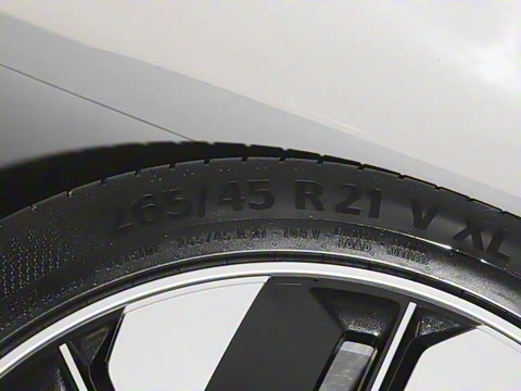 2025款 636Ultra纯电版 6座 2025款 636Ultra纯电版 6座