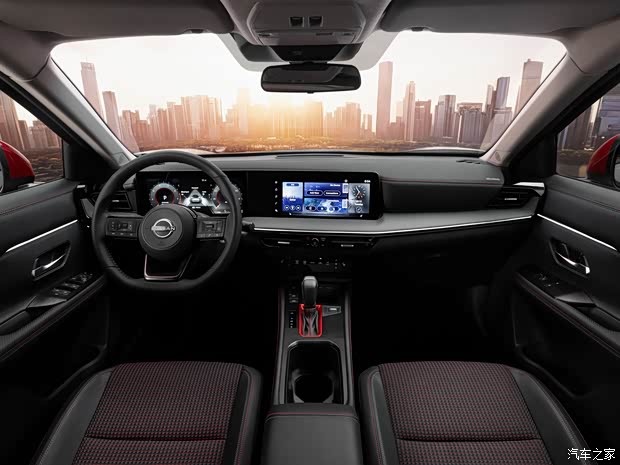 東風(fēng)日產(chǎn) 勁客 2025款 SR 美國(guó)版