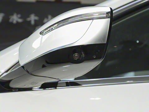 2025款 冠军版 1.5T DCT冠军MAX+ 7座 2025款 冠军版 1.5T DCT冠军MAX+ 7座