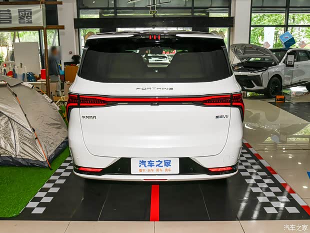 东风风行 星海V9 2024款 1.5TD 200km 中国结系列 尊享型 东风风行 星海V9 2024款 1.5TD 200km 中国结系列 尊享型