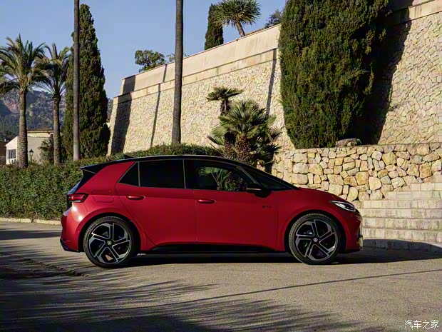 大眾(進(jìn)口) 大眾ID.3(海外) 2024款 GTX 歐洲版