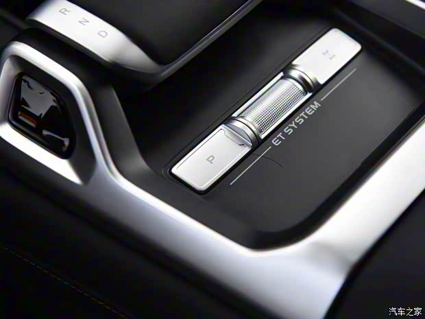 深蓝汽车 深蓝G318 2024款 四驱空悬版 深蓝汽车 深蓝G318 2024款 四驱空悬版