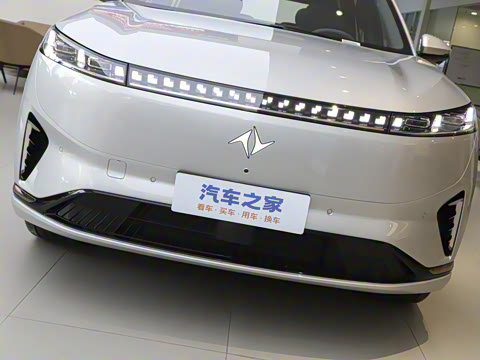 2025款 636Ultra纯电版 6座 2025款 636Ultra纯电版 6座