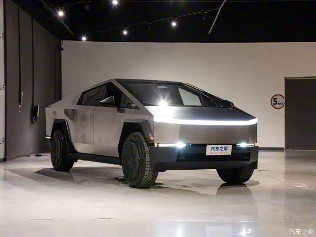 特斯拉(进口) 赛博越野旅行车 2024款 Cyberbeast 野兽版 特斯拉(进口) 赛博越野旅行车 2024款 Cyberbeast 野兽版