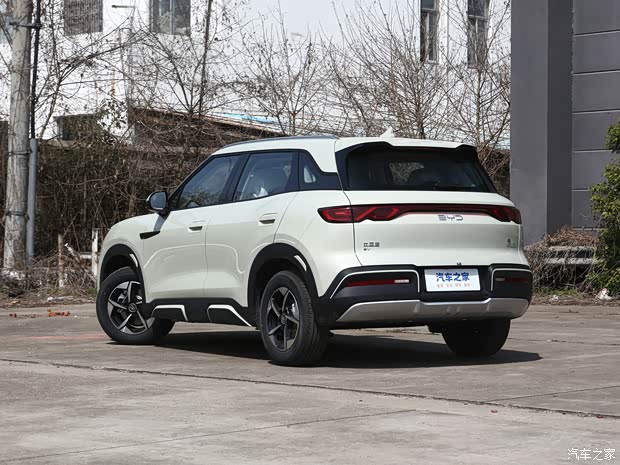 比亚迪 元UP 2024款 401KM 超越型 比亚迪 元UP 2024款 401KM 超越型