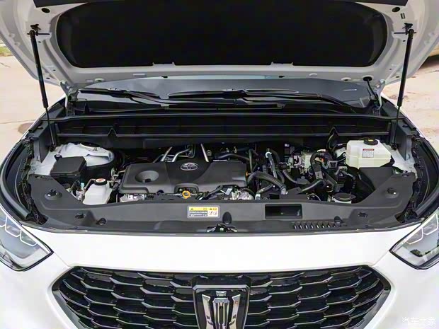 一汽丰田 皇冠陆放 2024款 2.5L HEV两驱豪华版 一汽丰田 皇冠陆放 2024款 2.5L HEV两驱豪华版