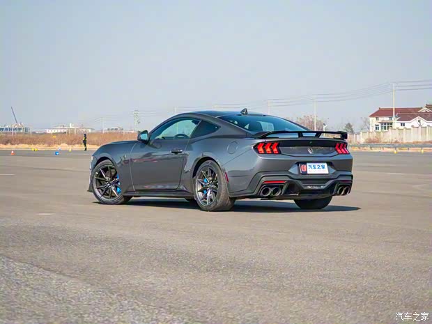 福特(进口) Mustang 2024款 5.0L V8 Dark Horse 福特(进口) Mustang 2024款 5.0L V8 Dark Horse
