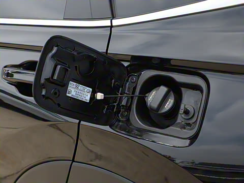 2024款 240TURBO 四驱尊耀版 5座 2024款 240TURBO 四驱尊耀版 5座