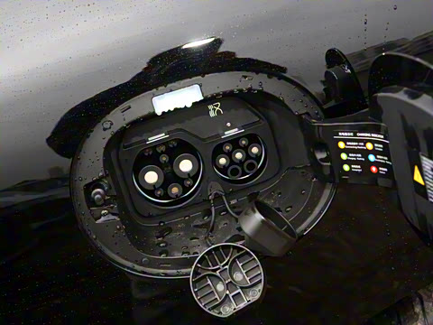 2025款 EV 智驾版 701KM激光雷达尊享型 2025款 EV 智驾版 701KM激光雷达尊享型