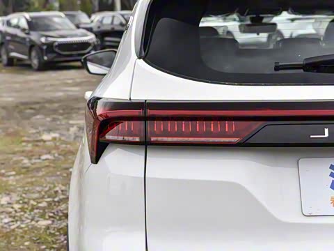 2025款 冠军版 1.5T DCT冠军MAX 5座 2025款 冠军版 1.5T DCT冠军MAX 5座