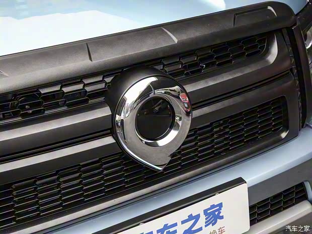 長(zhǎng)城汽車(chē) 金剛炮 2024款 2.0T自動(dòng)8AT柴油四驅(qū)精英型平箱