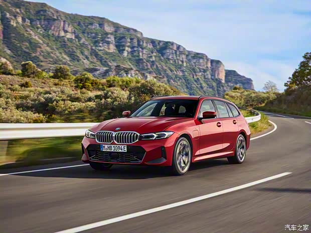宝马(进口) 宝马3系新能源(进口) 2024款 330e Touring M Sport 宝马(进口) 宝马3系新能源(进口) 2024款 330e Touring M Sport
