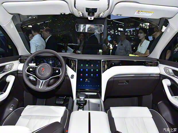 一汽红旗 红旗HS7 PHEV 2024款 基本型 6座 一汽红旗 红旗HS7 PHEV 2024款 基本型 6座