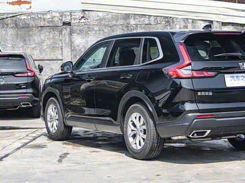 2024款 240TURBO 两驱锋尚版 5座 2024款 240TURBO 两驱锋尚版 5座