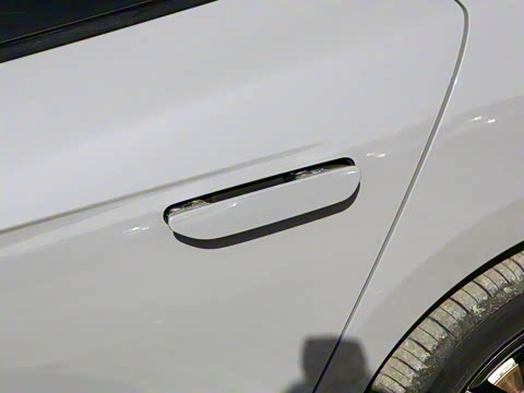 2025款 EV 智驾版 506KM尊贵型 2025款 EV 智驾版 506KM尊贵型