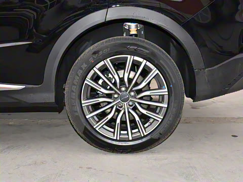 2025款 冠军版 1.5T DCT冠军MAX+ 5座 2025款 冠军版 1.5T DCT冠军MAX+ 5座