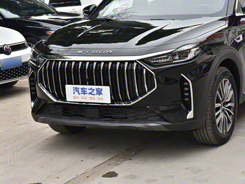 2025款 冠军版 1.5T DCT冠军MAX+ 5座 2025款 冠军版 1.5T DCT冠军MAX+ 5座