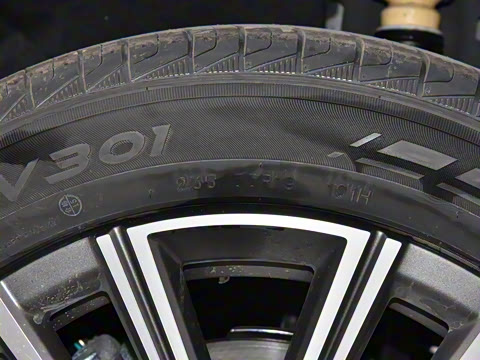 2025款 冠军版 1.5T DCT冠军MAX+ 5座 2025款 冠军版 1.5T DCT冠军MAX+ 5座