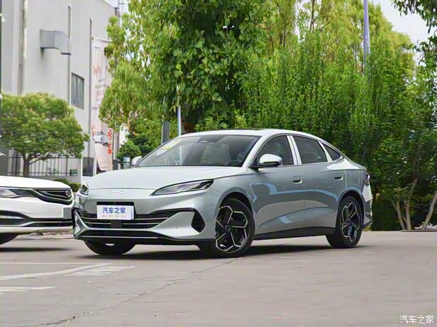 比亚迪 海豹06 DM-i 2024款 DM-i 120KM旗舰型