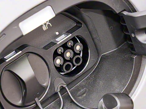 2025款 EV 智驾版 605KM尊荣型 2025款 EV 智驾版 605KM尊荣型