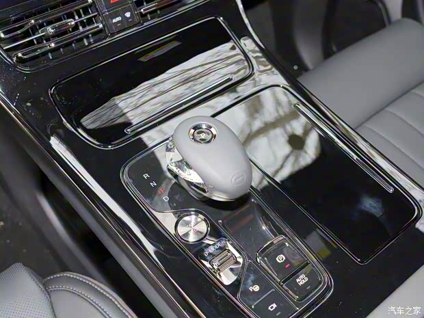 廣汽乘用車 傳祺M8 2024款 宗師系列 400T 先鋒