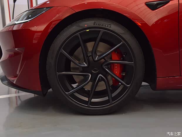 特斯拉中国 Model 3 2024款 高性能全轮驱动版 特斯拉中国 Model 3 2024款 高性能全轮驱动版
