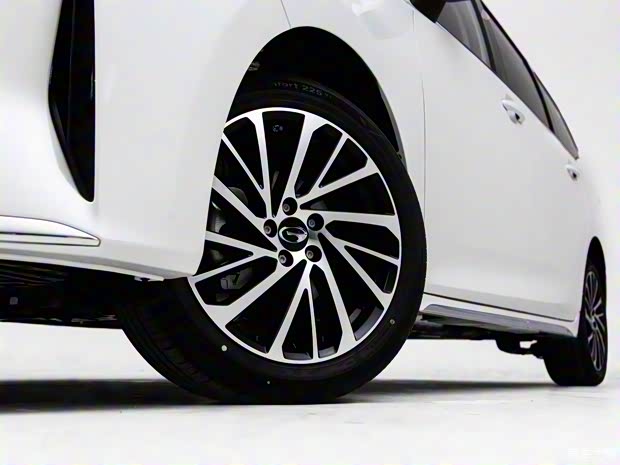 广汽乘用车 传祺M6 MAX 2024款 高配版 广汽乘用车 传祺M6 MAX 2024款 高配版