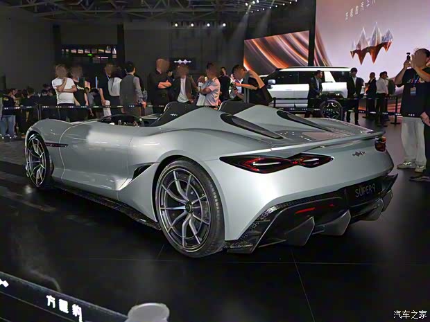 方程豹 SUPER 9 2024款 基本型