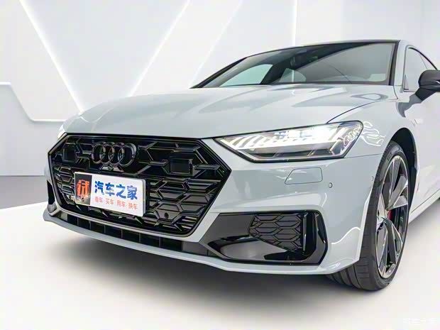 上汽奧迪 奧迪A7L 2024款 55 TFSI quattro RS 套件競(jìng)速版