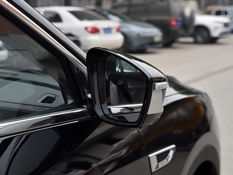 2025款 冠军版 1.5T DCT冠军MAX 5座 2025款 冠军版 1.5T DCT冠军MAX 5座