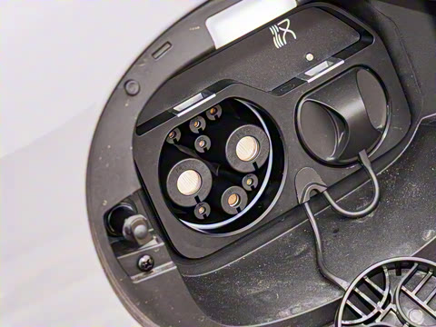 2025款 EV 智驾版 605KM尊荣型 2025款 EV 智驾版 605KM尊荣型