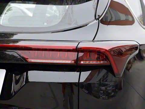 2025款 冠军版 1.5T DCT冠军PRO 5座 2025款 冠军版 1.5T DCT冠军PRO 5座