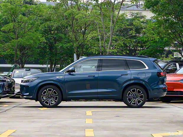 AITO 問界 問界M7 2024款 煥新版 1.5T 智駕四驅(qū)Max版 6座