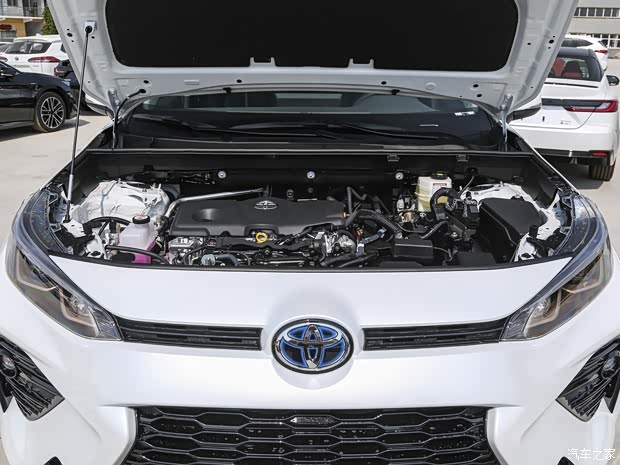广汽丰田 威兰达 2024款 双擎 2.5L E-CVT两驱都市版 广汽丰田 威兰达 2024款 双擎 2.5L E-CVT两驱都市版