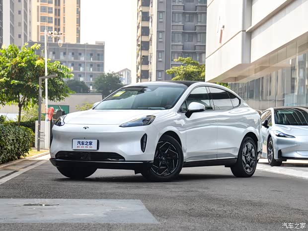 埃安 昊鉑HT 2023款 670 后驅特高壓版