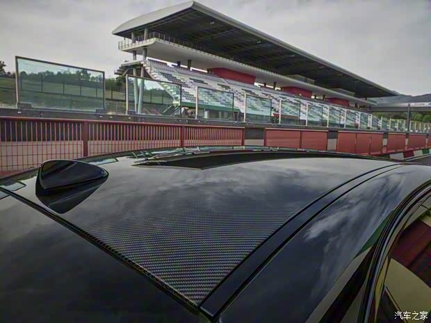 阿爾法·羅密歐 Giulia朱麗葉 2024款 Quadrifoglio Super Sport