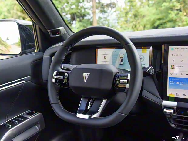 深蓝汽车 深蓝G318 2024款 高配版 深蓝汽车 深蓝G318 2024款 高配版