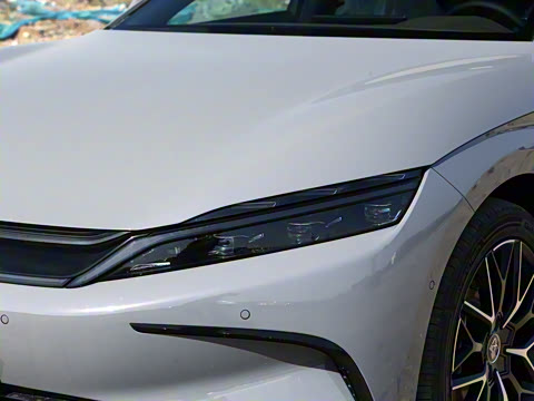 2025款 EV 智驾版 506KM尊贵型 2025款 EV 智驾版 506KM尊贵型