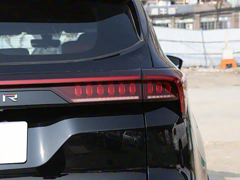 2025款 冠军版 1.5T DCT冠军MAX 7座 2025款 冠军版 1.5T DCT冠军MAX 7座