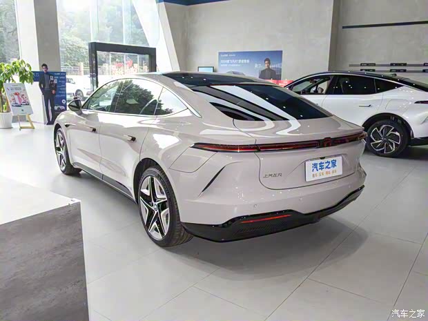 飛凡汽車 飛凡F7 2023款 改款 進(jìn)階版