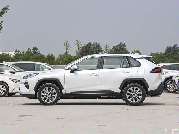 广汽丰田 威兰达 2024款 2.0L CVT两驱领先版 广汽丰田 威兰达 2024款 2.0L CVT两驱领先版