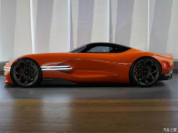 捷尼賽思 捷尼賽思 X 概念車(chē) 2024款 Gran Berlinetta Vision Gran Turismo 