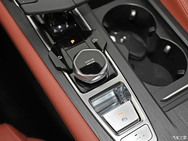 长安汽车 长安CS75 PLUS 2024款 第三代 冠军版 基本型 长安汽车 长安CS75 PLUS 2024款 第三代 冠军版 基本型