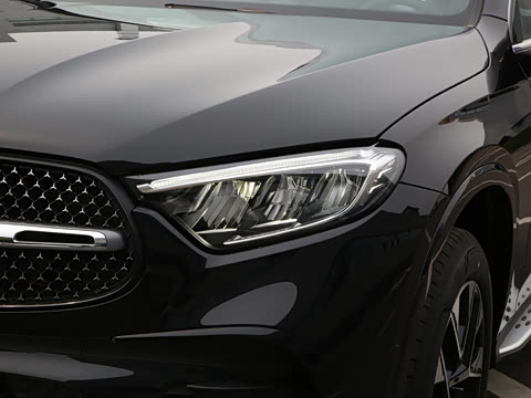 2024款 GLC 260 L 4MATIC 动感型 7座 2024款 GLC 260 L 4MATIC 动感型 7座