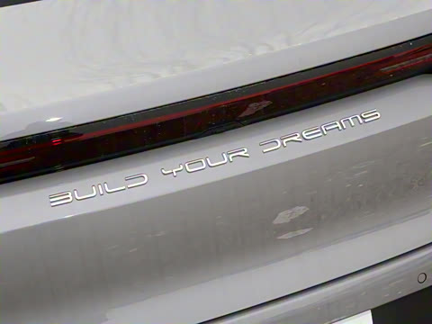 2025款 EV 智驾版 701KM尊荣型 2025款 EV 智驾版 701KM尊荣型