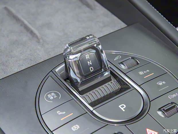 比亚迪 海豹06 2024款 160kW 比亚迪 海豹06 2024款 160kW