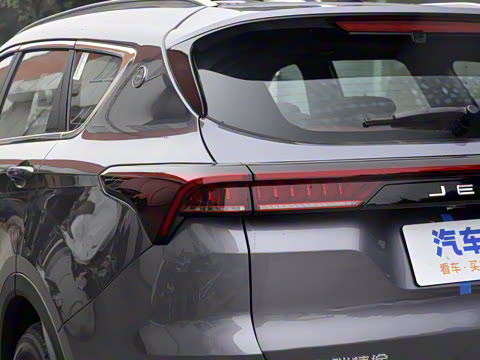 2025款 冠军版 1.5T 手动冠军 7座 2025款 冠军版 1.5T 手动冠军 7座